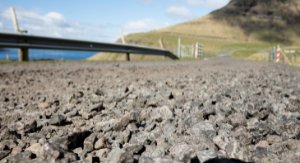 Asfaltering og ábøtur á landsvegnum